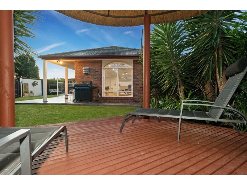 6 Fredman Court, Dingley Village VIC 3172
