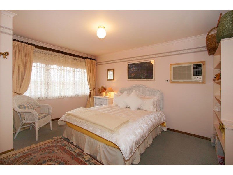 16 Nickson Close, Dingley Village VIC 3172