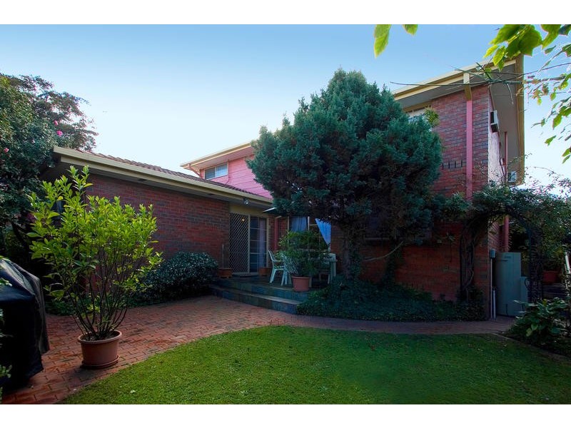 16 Nickson Close, Dingley Village VIC 3172