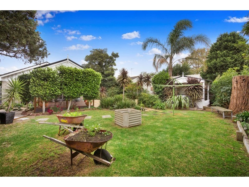 47 Kingswood Drive, Dingley Village VIC 3172
