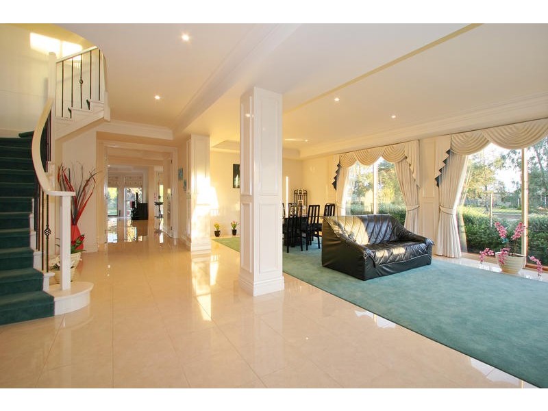 24 Christina Terrace, Dingley Village VIC 3172