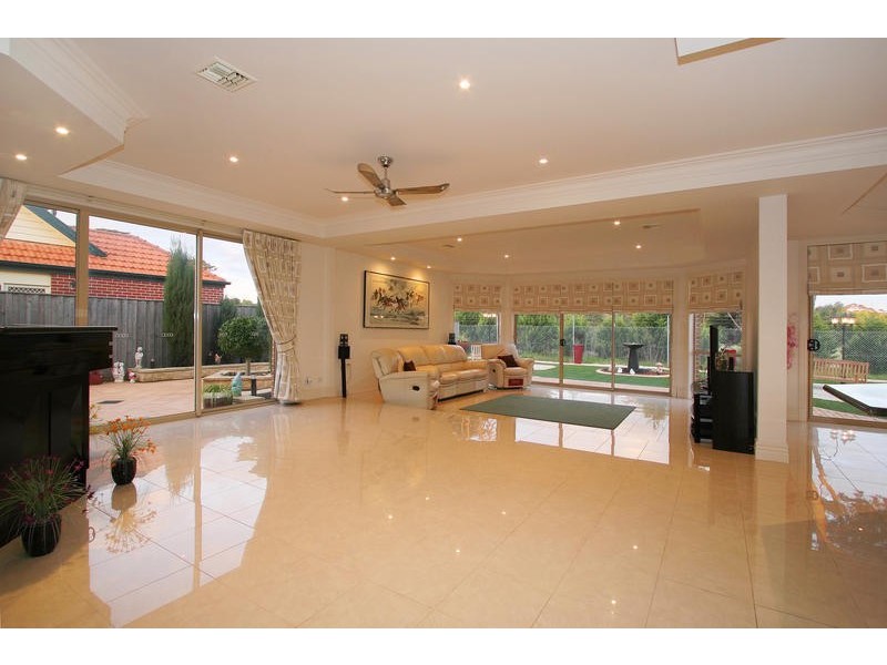 24 Christina Terrace, Dingley Village VIC 3172