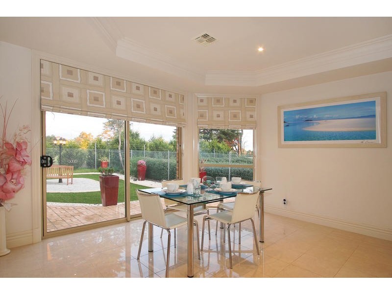 24 Christina Terrace, Dingley Village VIC 3172