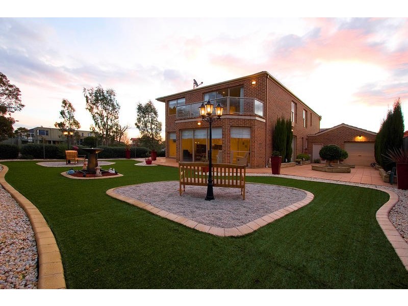 24 Christina Terrace, Dingley Village VIC 3172