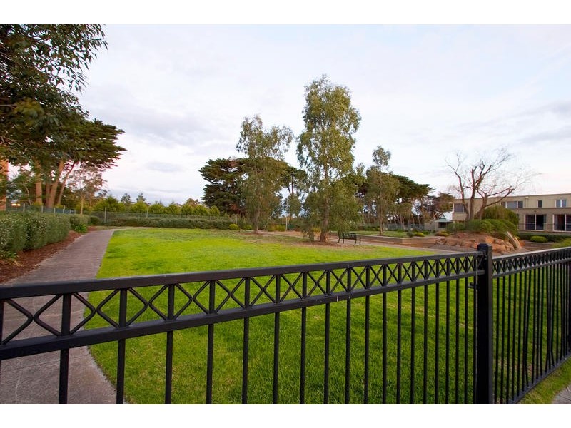 24 Christina Terrace, Dingley Village VIC 3172