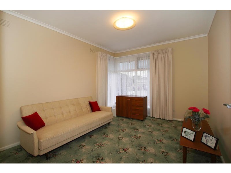 11 Yalambee Avenue, Aspendale VIC 3195