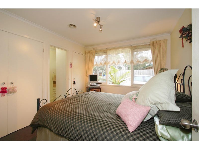 2 Rainsford Court, Dingley Village VIC 3172