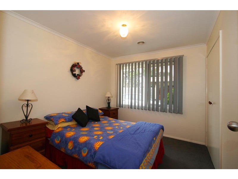 2 Rainsford Court, Dingley Village VIC 3172