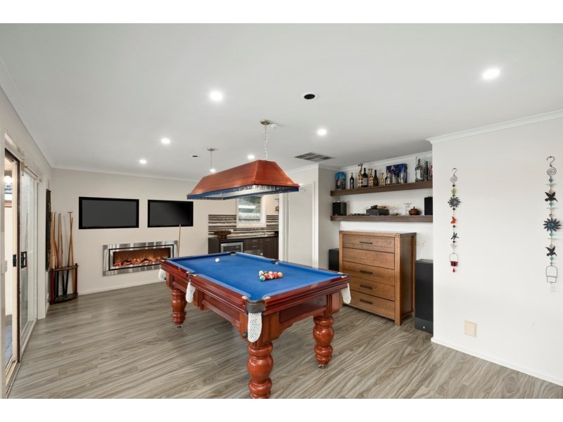 6 Roosevelt Court, Dingley Village VIC 3172