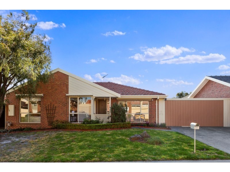 22 Lauren Close, Dingley Village VIC 3172