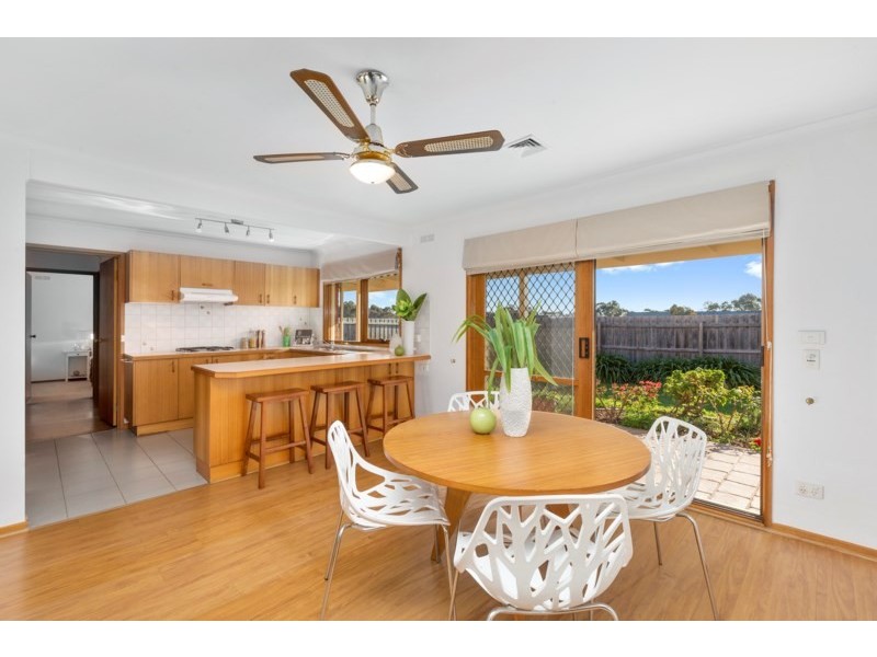 22 Lauren Close, Dingley Village VIC 3172