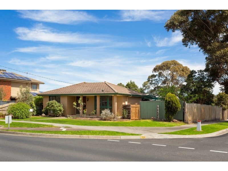 122 Howard Road, Dingley Village VIC 3172