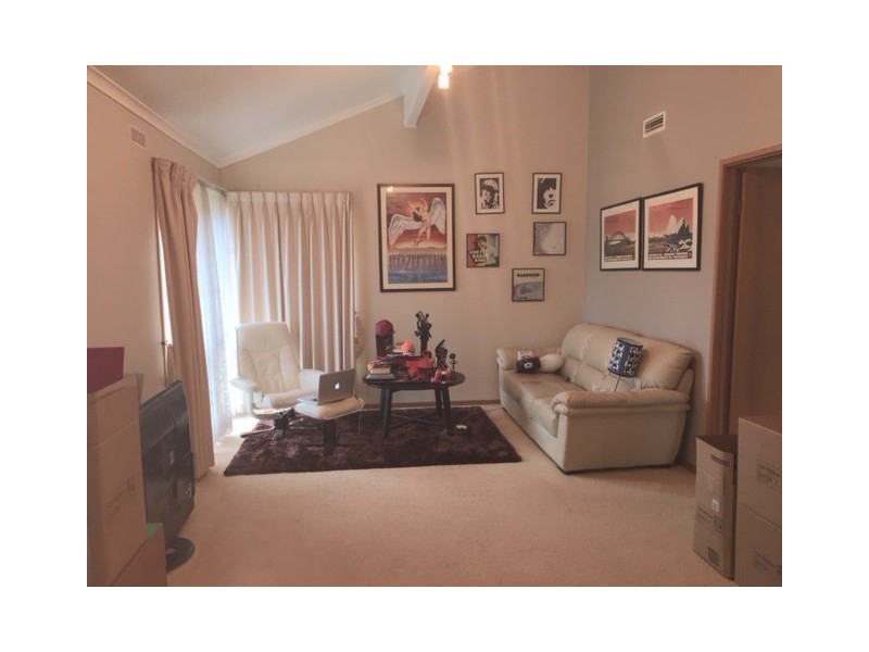 4 Lauren Close, Dingley Village VIC 3172