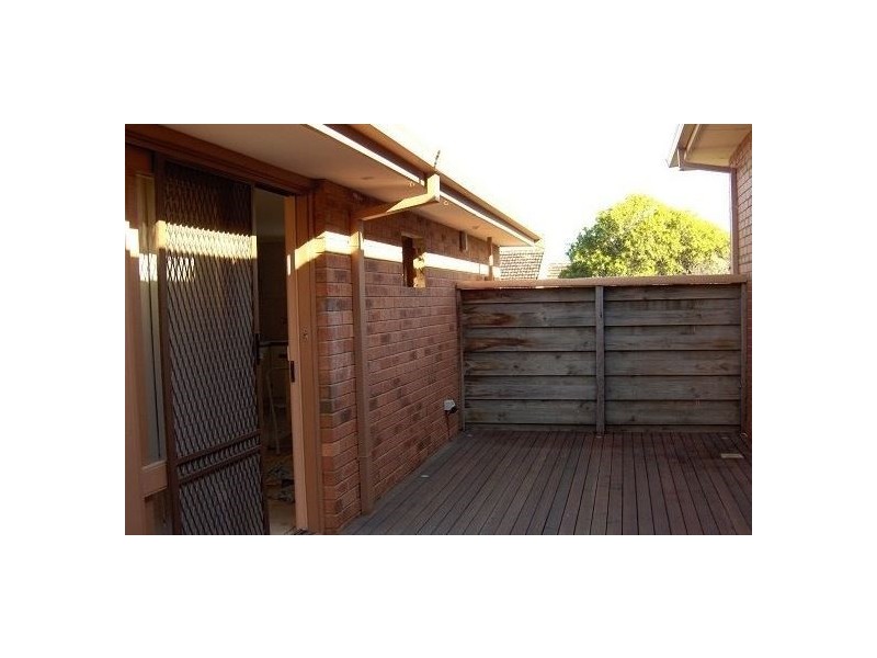 4 Lauren Close, Dingley Village VIC 3172