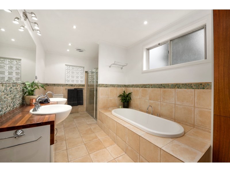 5 Kathrin Avenue, Dingley Village VIC 3172