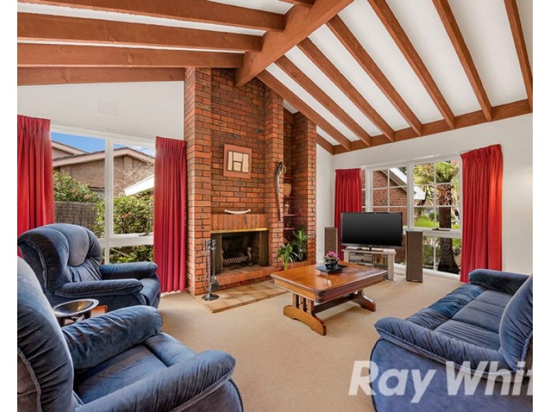 21 Greenwoods Close, Dingley Village VIC 3172