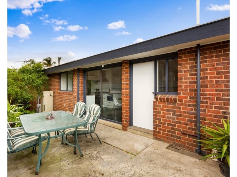 6 Shannon Court, Dingley Village VIC 3172