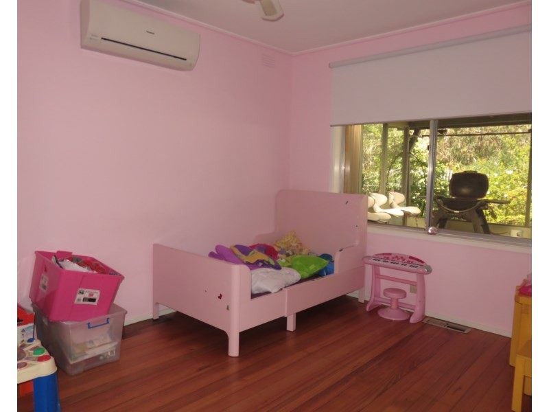 17 Harley Street, Dingley Village VIC 3172