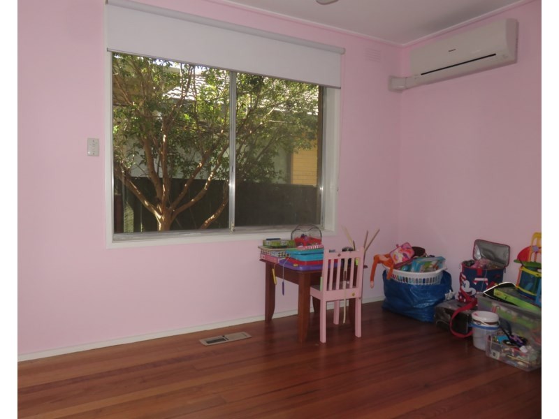 17 Harley Street, Dingley Village VIC 3172