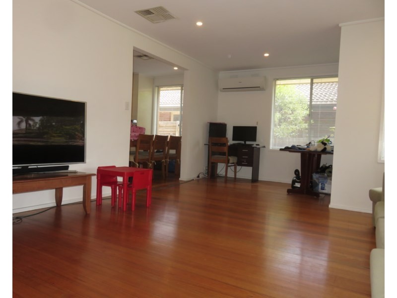 17 Harley Street, Dingley Village VIC 3172