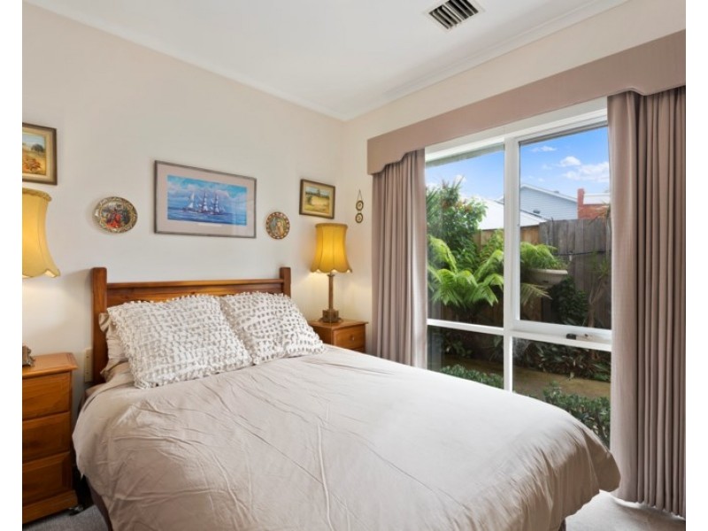 2/302 Spring Road, Dingley Village VIC 3172