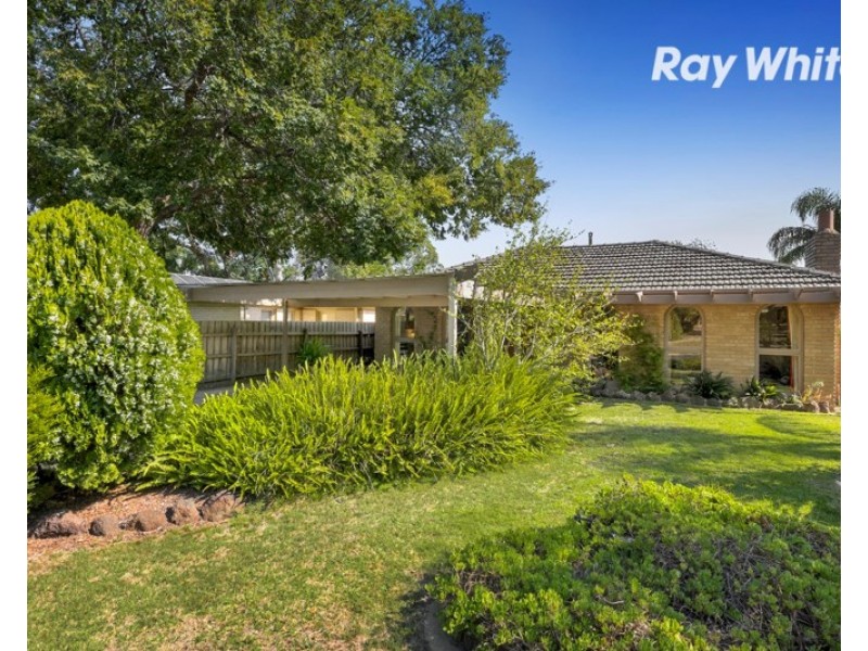 12 Golf Links Crescent, Dingley Village VIC 3172