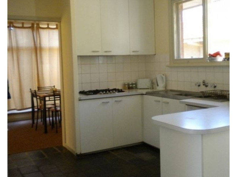 16 Pauline Avenue, Dingley Village VIC 3172