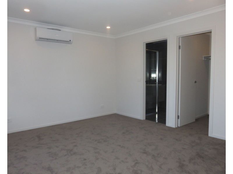 3/13 Lord Avenue, Dingley Village VIC 3172