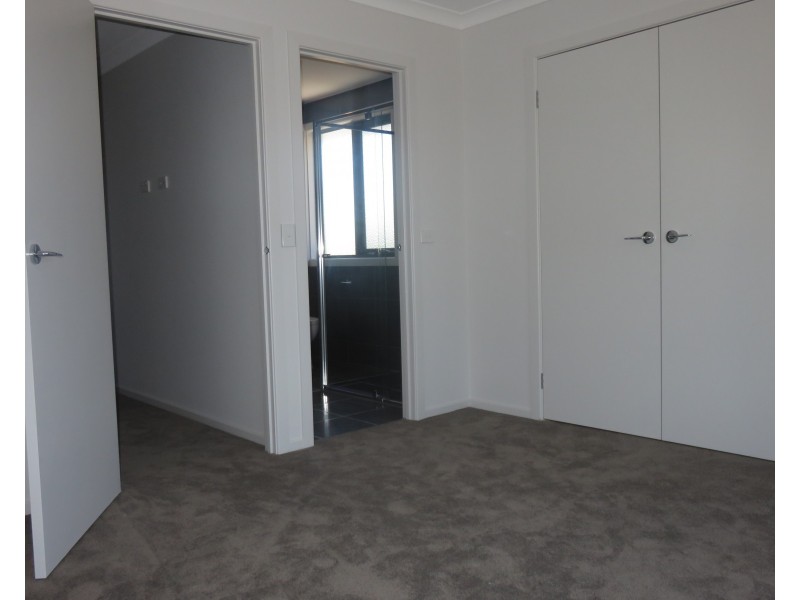 3/13 Lord Avenue, Dingley Village VIC 3172