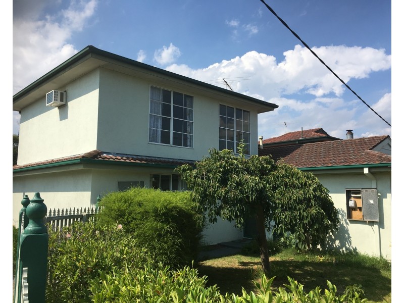 22 Plaza Crescent, Dingley Village VIC 3172