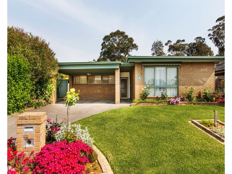 18 Golfwood Close, Dingley Village VIC 3172