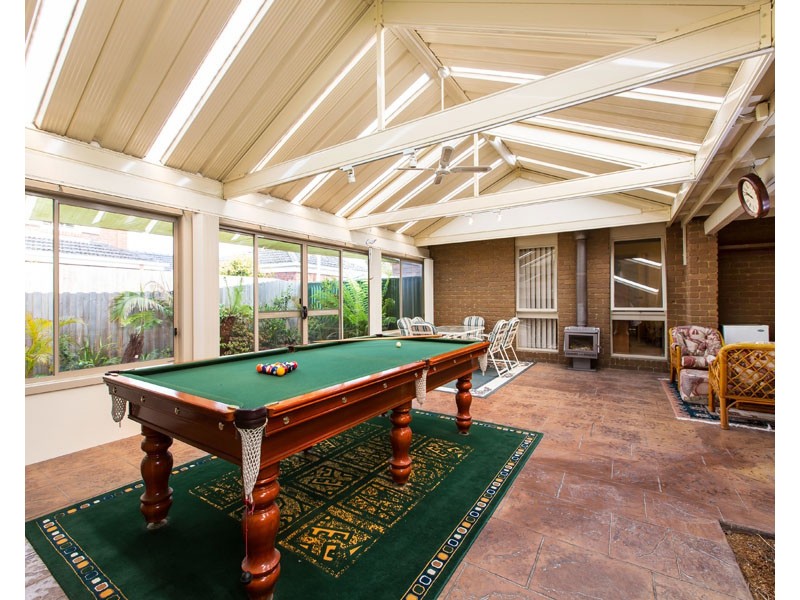 18 Golfwood Close, Dingley Village VIC 3172