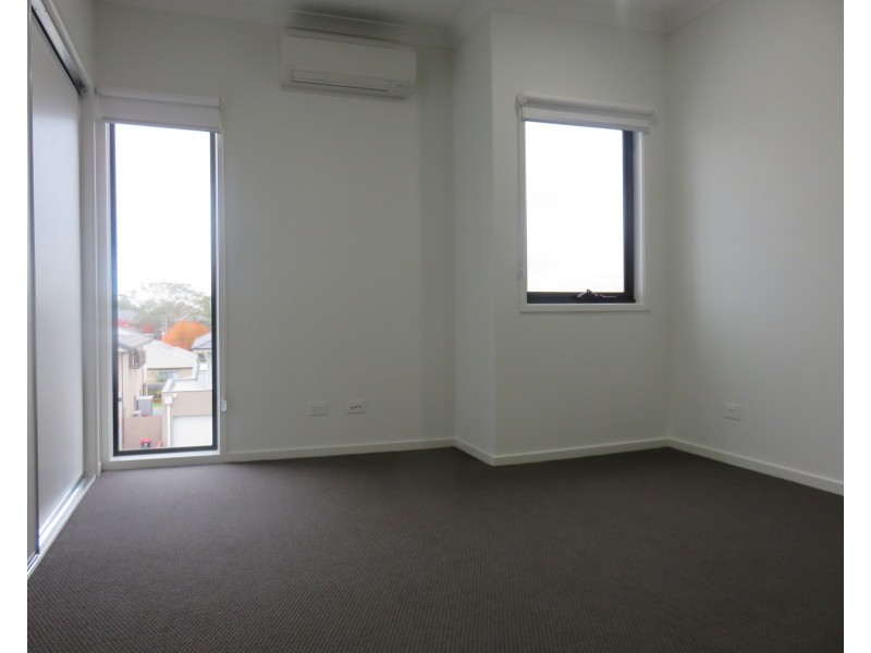 9/27 Hornsby Street, Dandenong VIC 3175