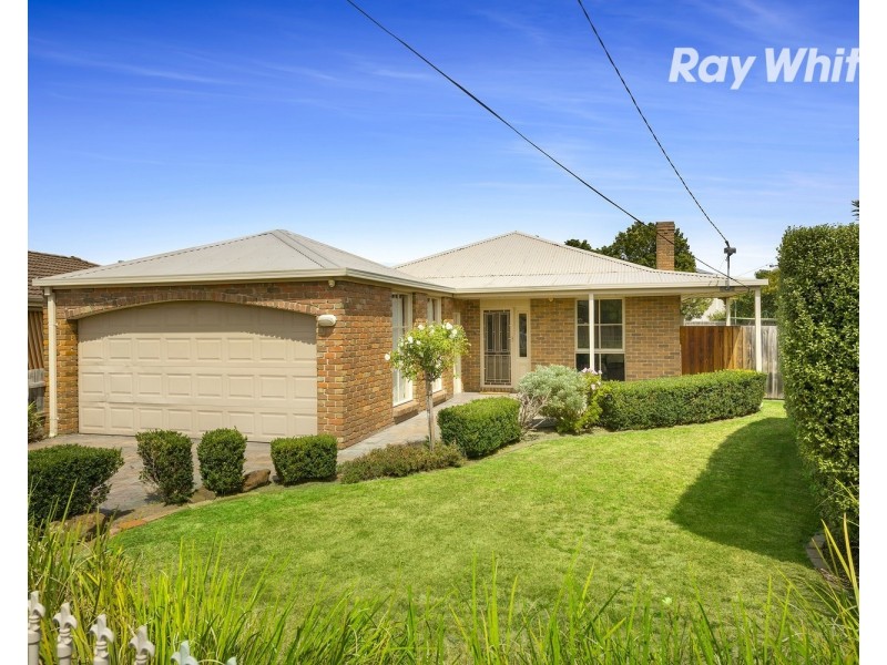 6 Holland Avenue, Dingley Village VIC 3172
