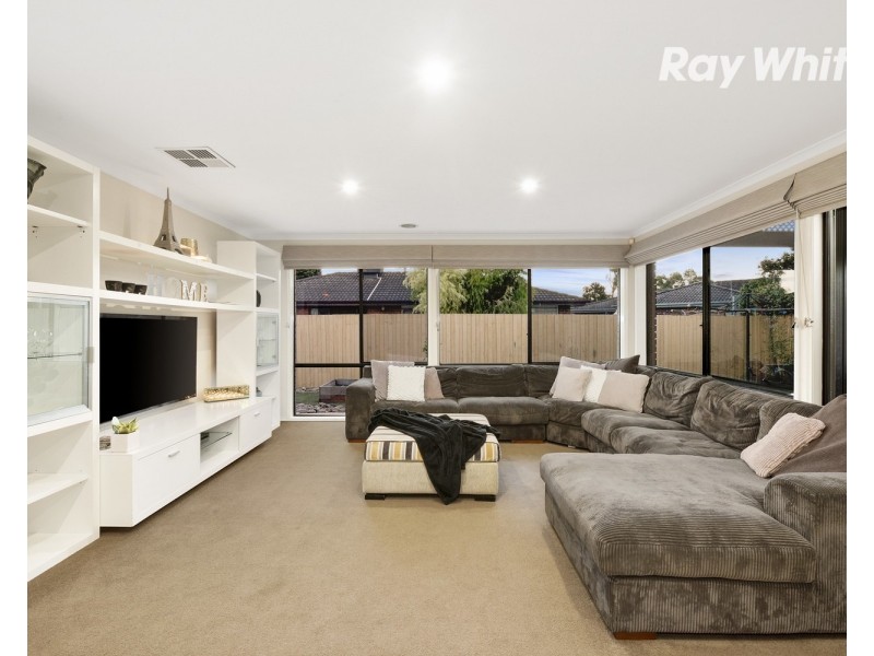 23 Heathland Way, Dingley Village VIC 3172