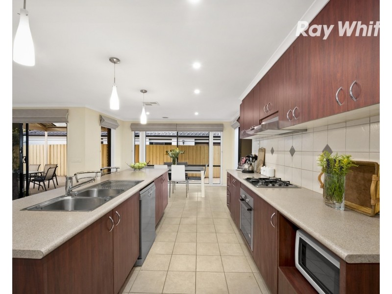 23 Heathland Way, Dingley Village VIC 3172
