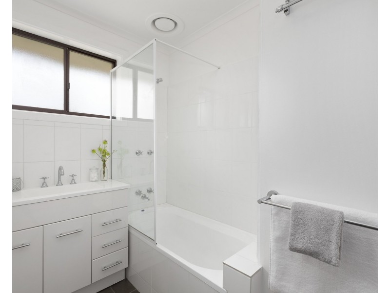 6 Shannon Court, Dingley Village VIC 3172