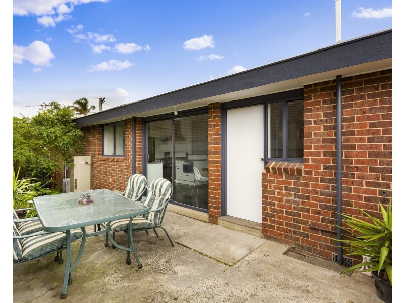 6 Shannon Court, Dingley Village VIC 3172