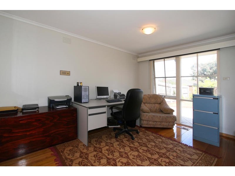 99 Beatrice Street, Cheltenham VIC 3192