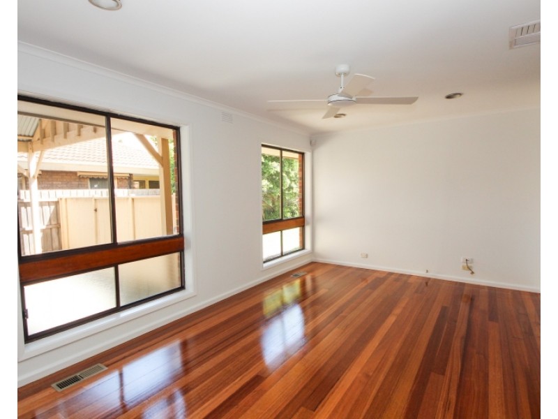 36 Village Drive, Dingley Village VIC 3172