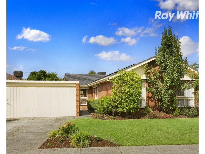 5 Golfwood Close, Dingley Village VIC 3172