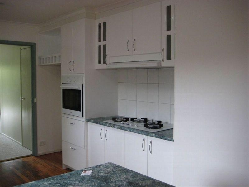 13 Glenway Drive, Dingley Village VIC 3172