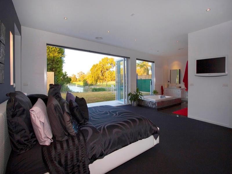 37 Christina Terrace, Dingley Village VIC 3172