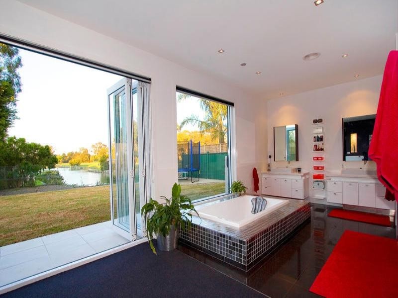 37 Christina Terrace, Dingley Village VIC 3172