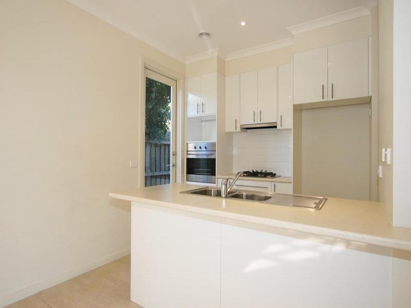 1/29 Forest Park Road, Dingley Village VIC 3172