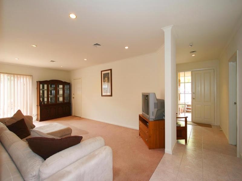 9 Lumeah Court, Dingley Village VIC 3172