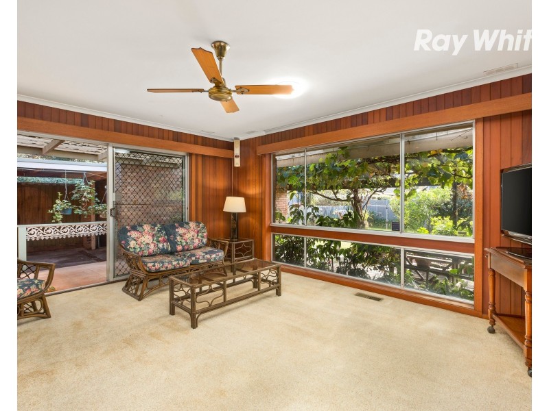 3 Kingswood Drive, Dingley Village VIC 3172