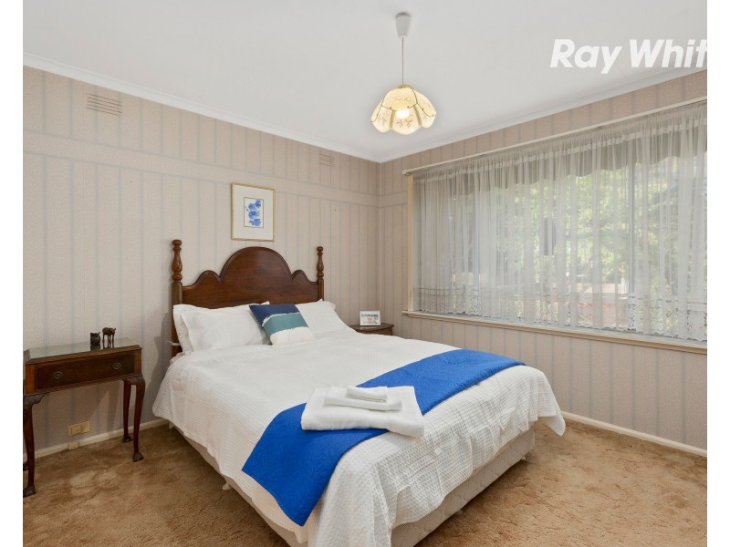 3 Kingswood Drive, Dingley Village VIC 3172