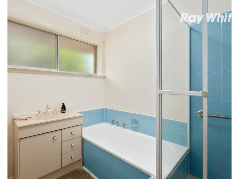3 Kingswood Drive, Dingley Village VIC 3172
