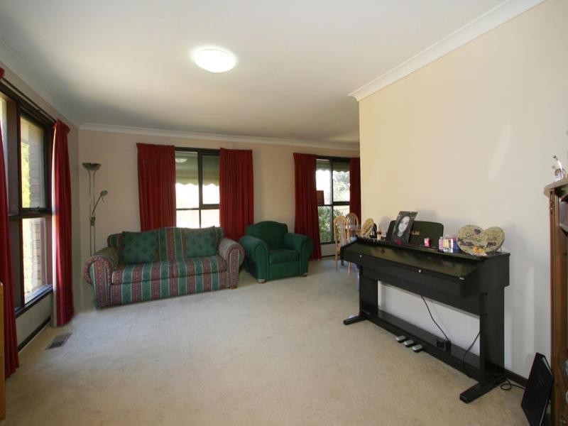 5 Willowglen Court, Dingley Village VIC 3172